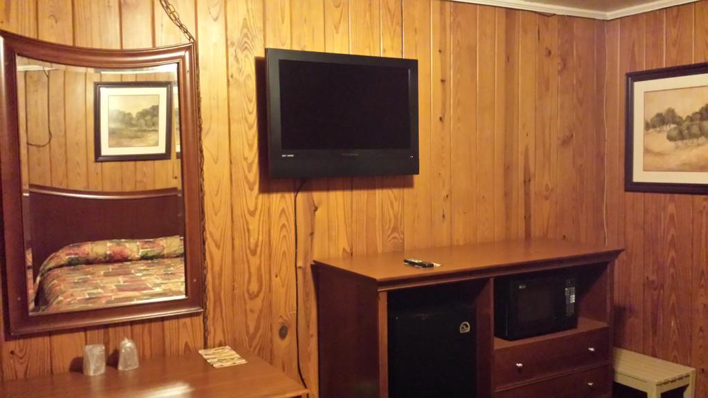 Texas Inn Motel Marshall Room photo